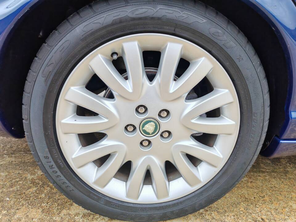 Bild 47/50 von Jaguar XJ 8 3.5 (2003)