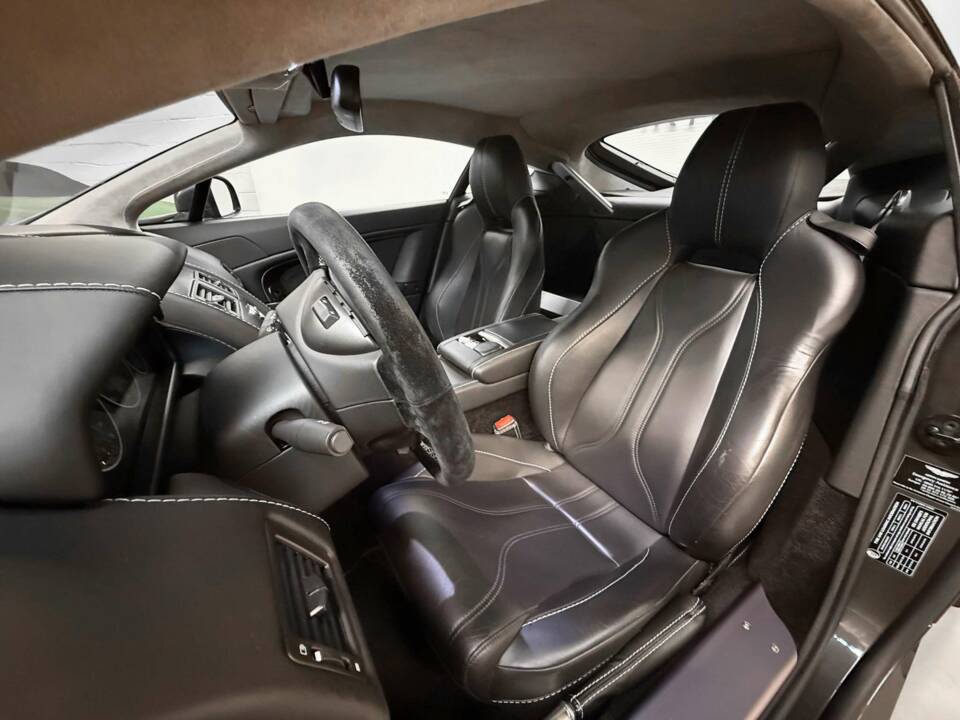 Bild 17/26 von Aston Martin V12 Vantage (2013)