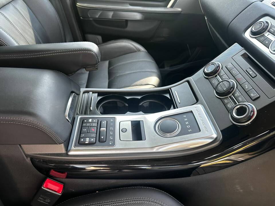 Bild 39/77 von Land Rover Range Rover Sport SDV6 (2013)