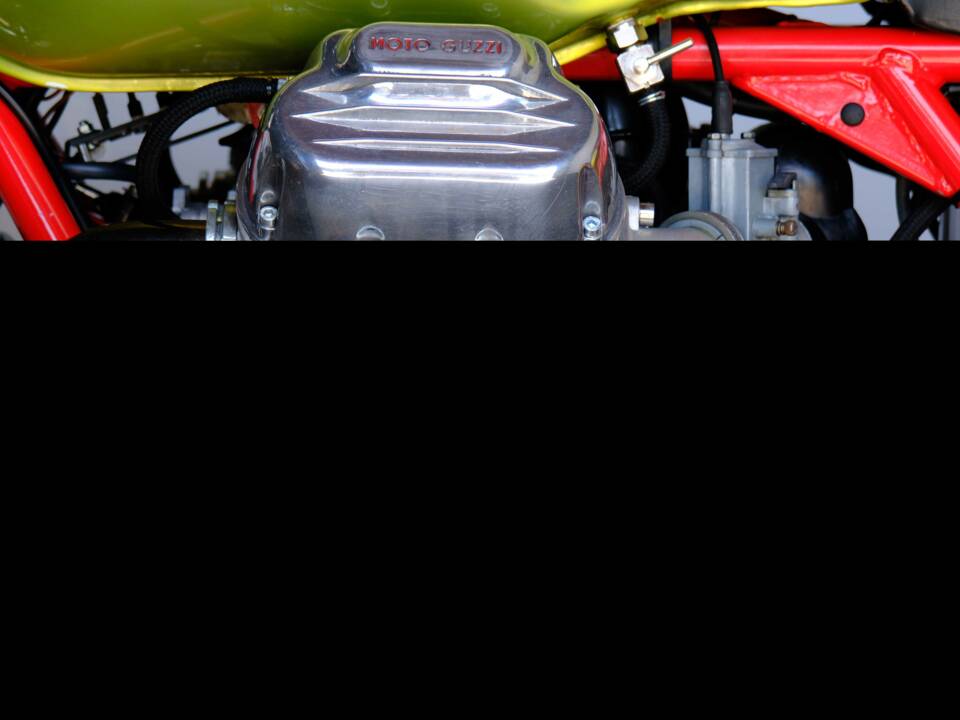 Immagine 47/80 di Moto Guzzi V7 Sport (1972)