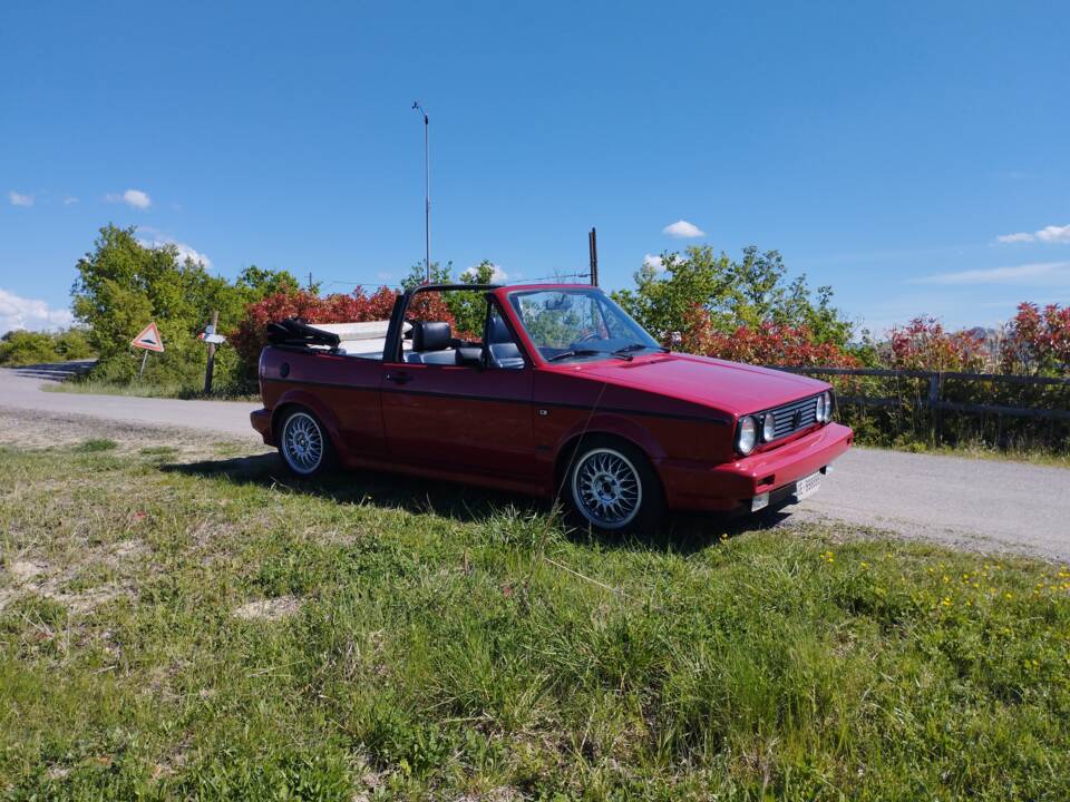 Image 37/55 de Volkswagen Golf Mk I Convertible 1.6 (1990)