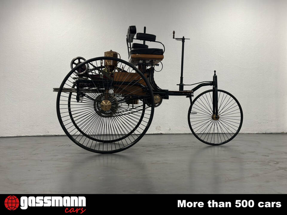 Image 2/15 of Benz Patent-Motorcar Number 1 Replica (1986)
