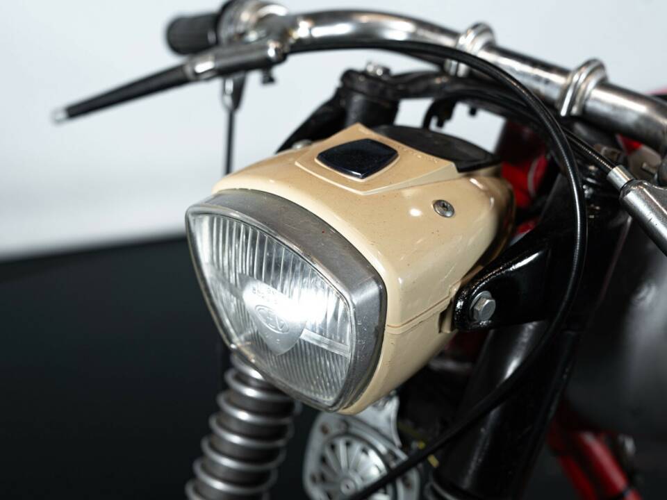 Bild 19/31 von BM Jaguarino 50 (1963)