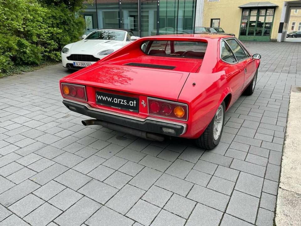 Image 6/11 de Ferrari Dino 208 GT4 (1980)