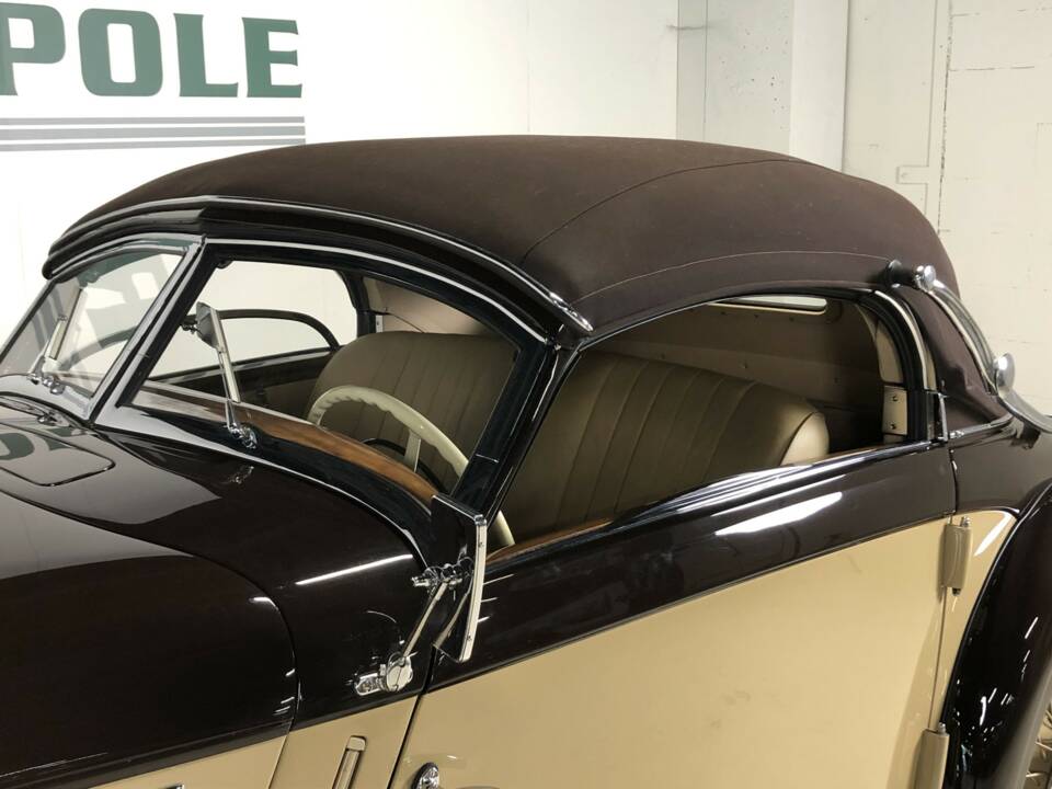 Image 22/38 of Mercedes-Benz 320 Cabriolet A (1938)