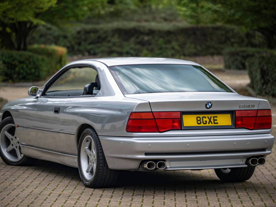 Imagen 3/8 de BMW 830i (1992)