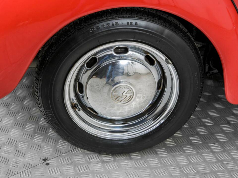 Bild 31/50 von Volkswagen Käfer 1303 LS (1974)