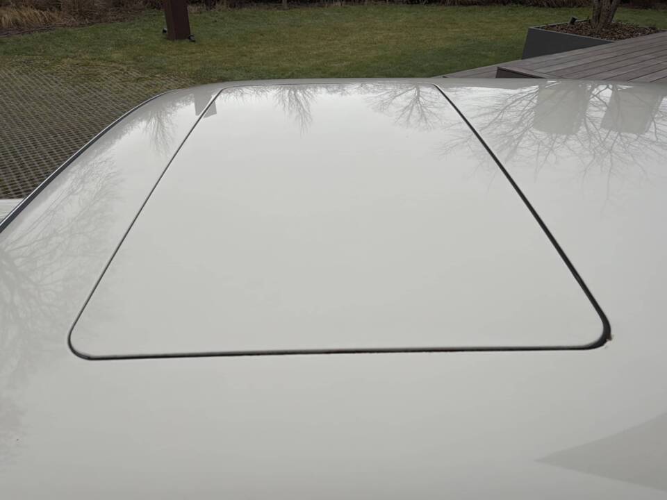 Image 10/44 of Mercedes-Benz 280 SEL 3,5 (1971)