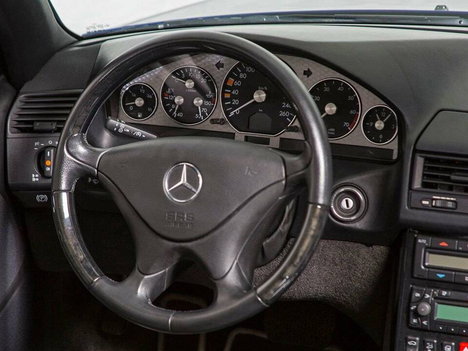 Image 28/36 de Mercedes-Benz SL 320 "Final Edition" (2000)