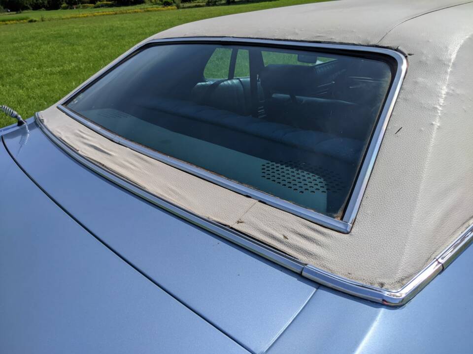 Image 8/15 of Ford Gran Torino (1973)
