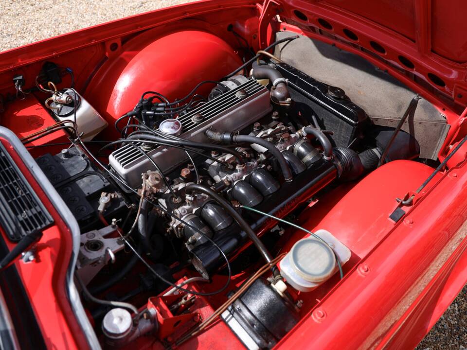 Image 5/50 de Triumph TR 6 (1973)
