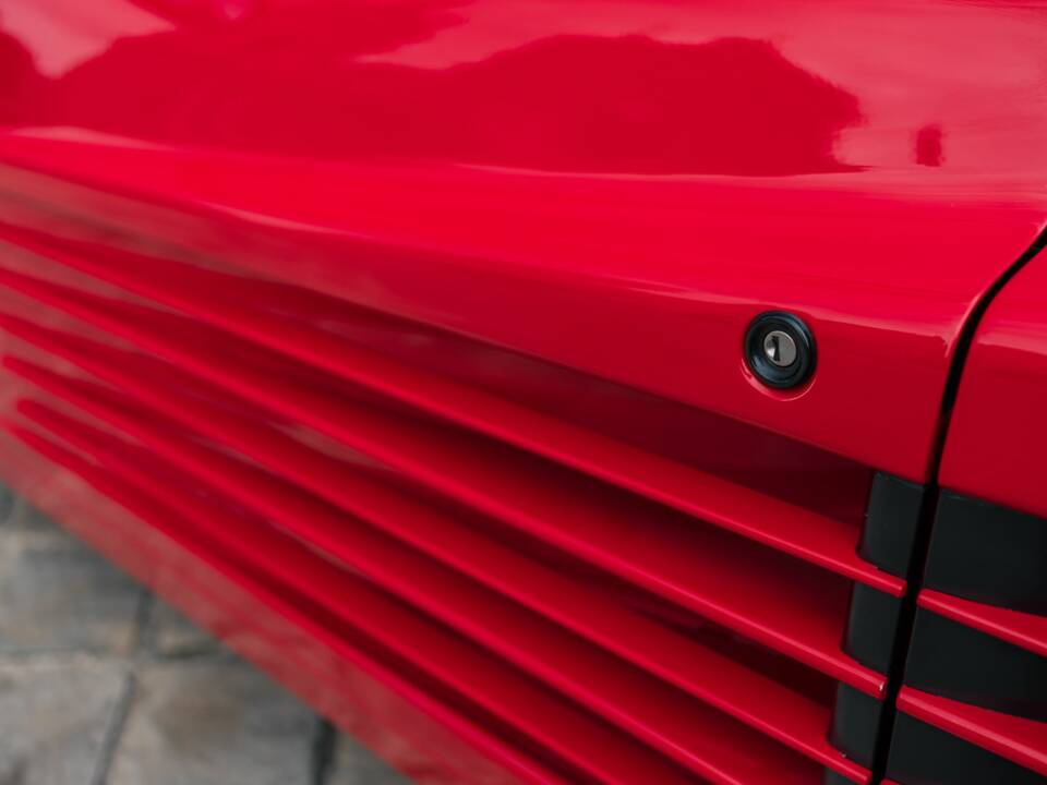 Image 24/46 of Ferrari 512 TR (1994)