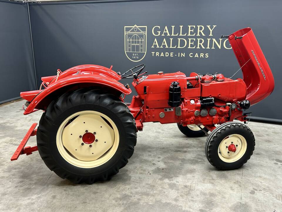 Image 42/50 of Porsche-Diesel Super Export 329 (1962)