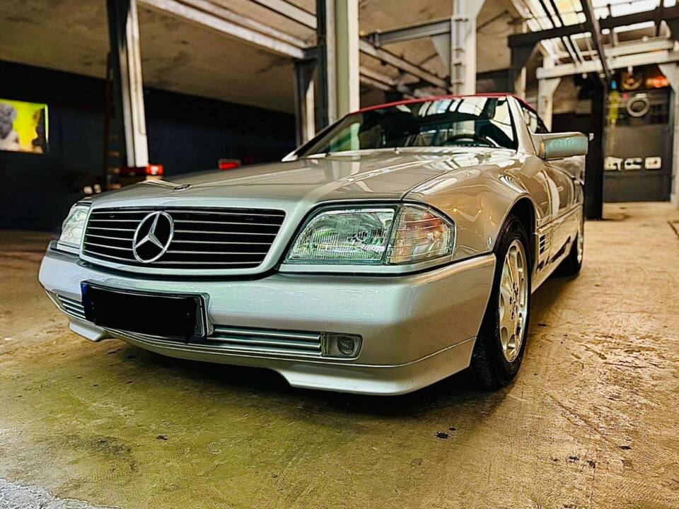 Image 7/9 of Mercedes-Benz 500 SL (1992)