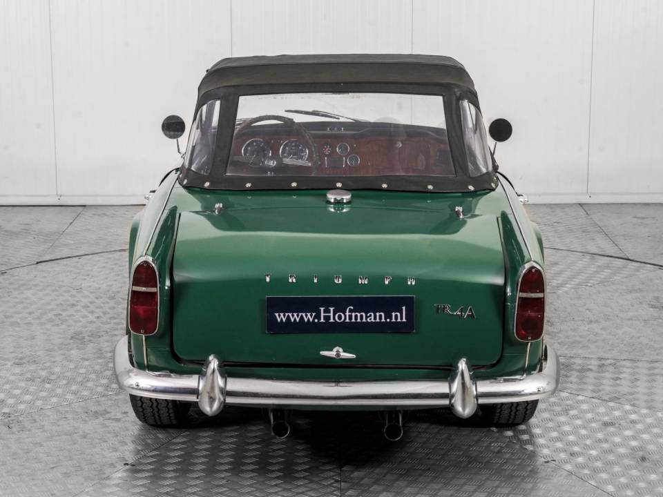 Afbeelding 38/50 van Triumph TR 4A (1966)
