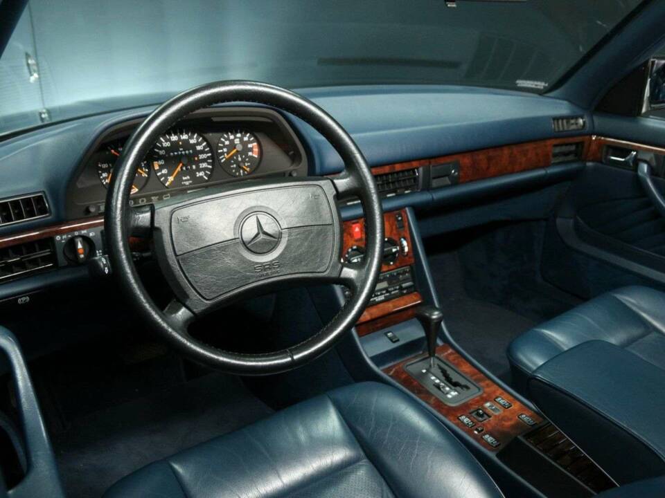 Bild 13/30 von Mercedes-Benz 420 SEC (1990)