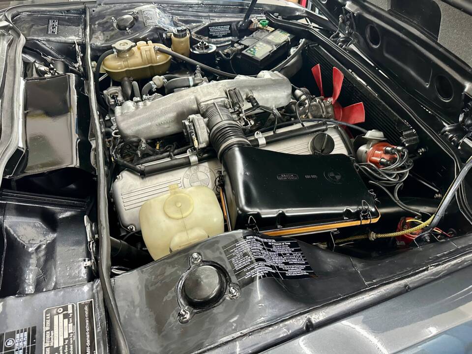 Bild 21/69 von BMW 3,0 CSi (1975)