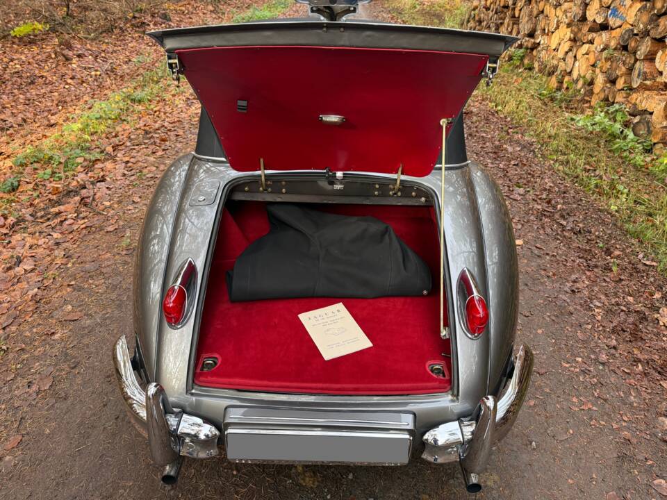 Image 8/25 de Jaguar XK 140 DHC (1956)