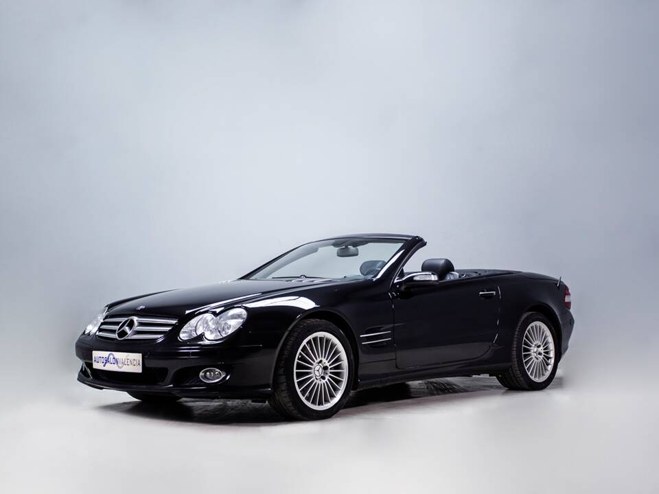 Image 4/36 of Mercedes-Benz SL 500 (2006)
