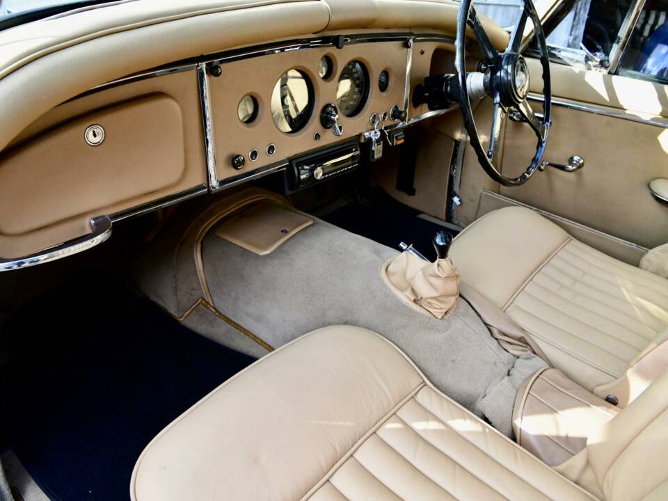 Image 43/50 of Jaguar XK 150 FHC (1960)
