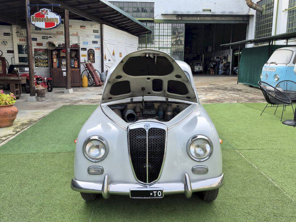 Image 45/53 of Lancia Appia C10 (1957)