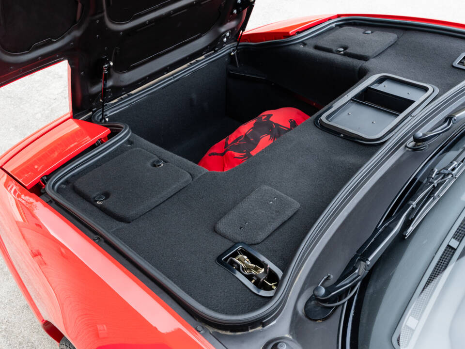 Imagen 69/89 de Ferrari F 355 Berlinetta (1996)
