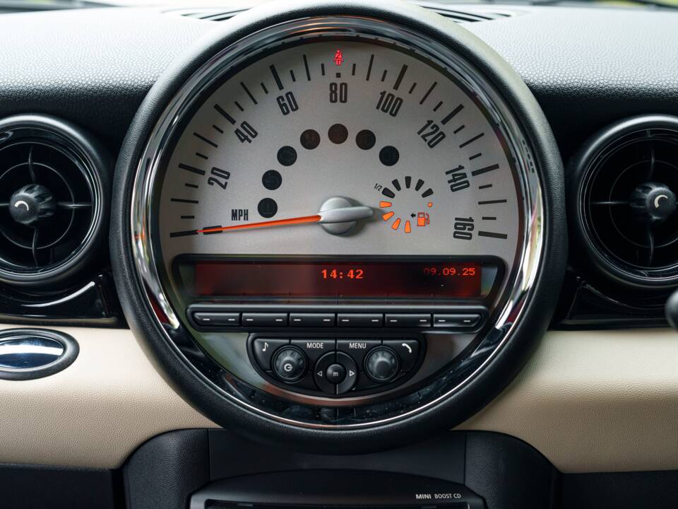 Image 18/24 of Mini Cooper (2012)