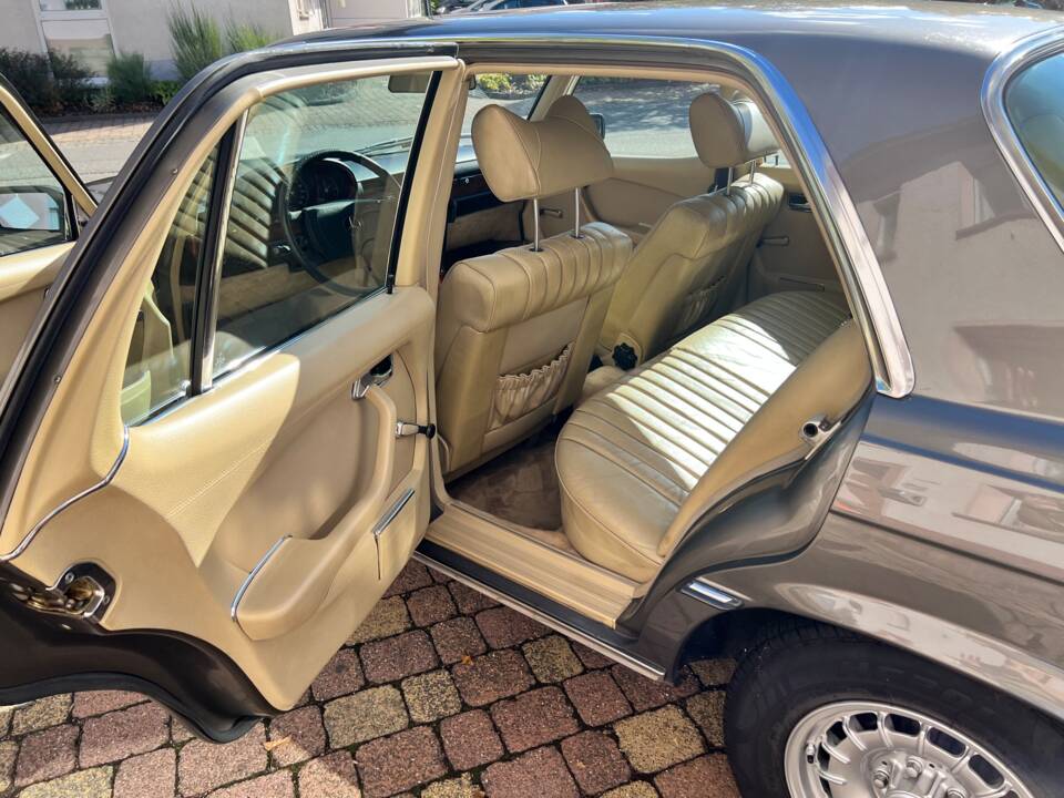 Afbeelding 8/12 van Mercedes-Benz 450 SE (1979)