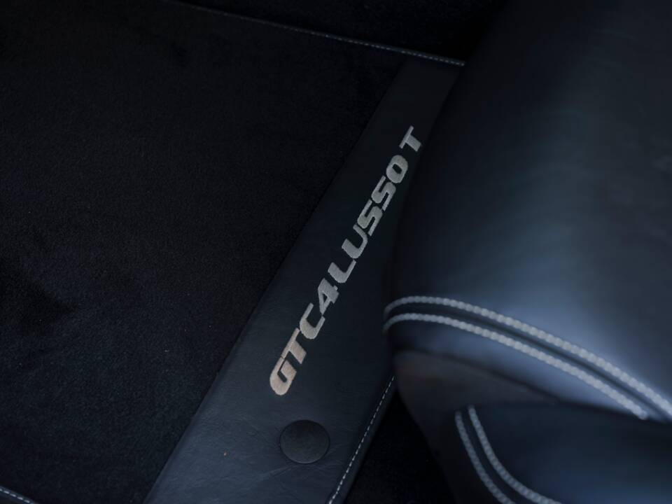Bild 27/36 von Ferrari GTC4Lusso T (2020)