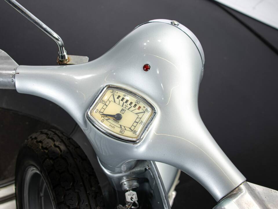 Image 42/45 of Piaggio Vespa 150 (1958)