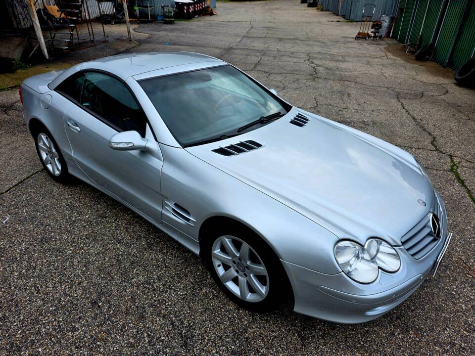 Image 38/39 of Mercedes-Benz SL 500 (2001)