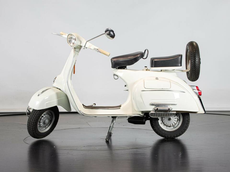 Image 1/50 of Piaggio Vespa 125 Super (1966)