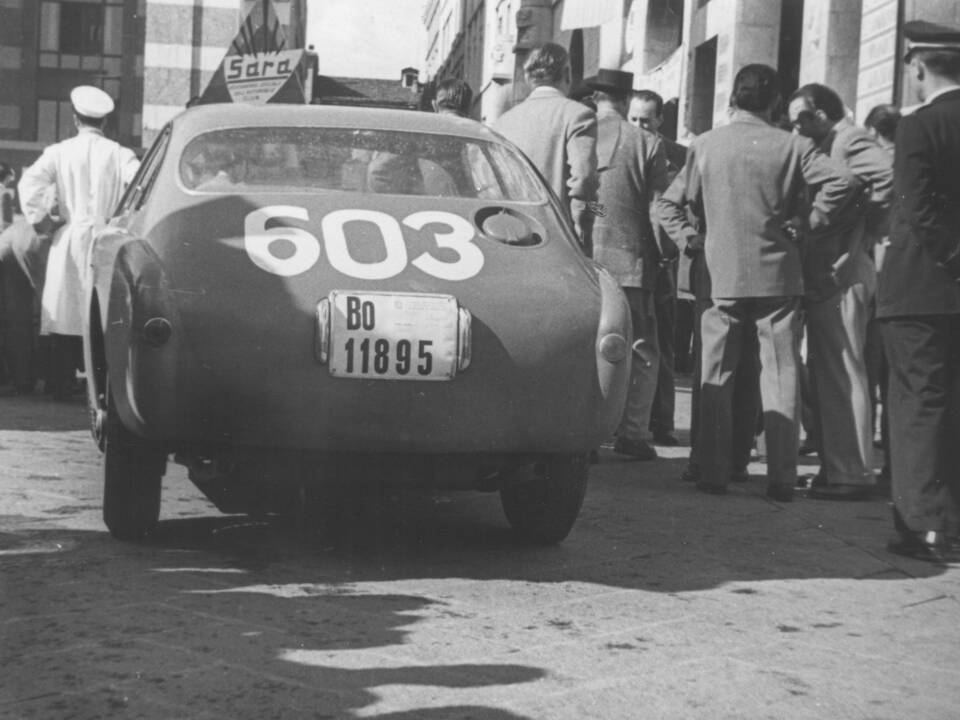 Image 55/61 of Ferrari 225 S (1952)