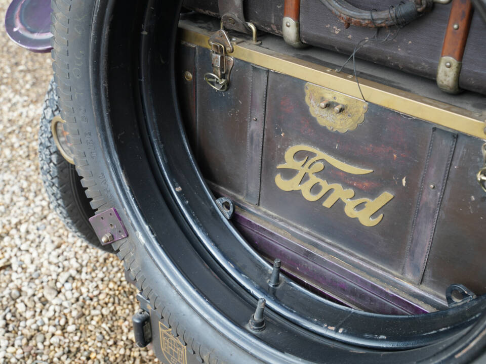 Image 23/50 of Ford Modell T (1912)