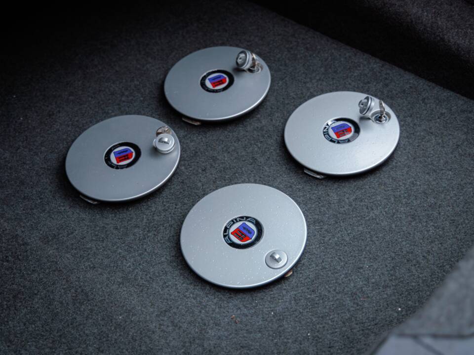 Afbeelding 20/27 van BMW 635 CSi (1989)