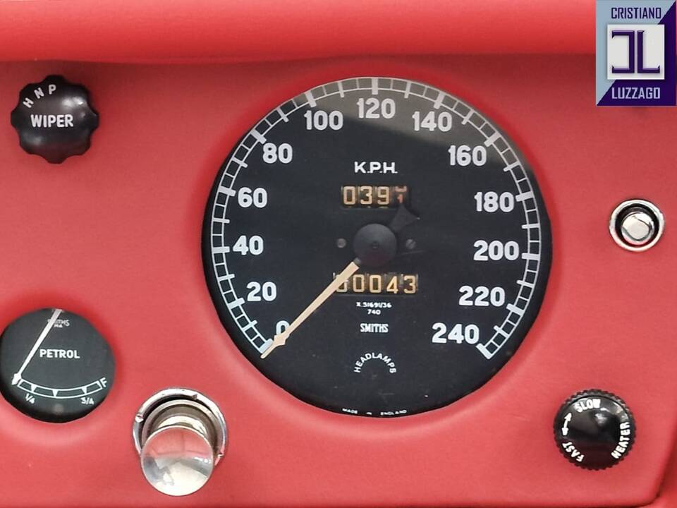 Image 59/74 of Jaguar XK 140 OTS (1956)