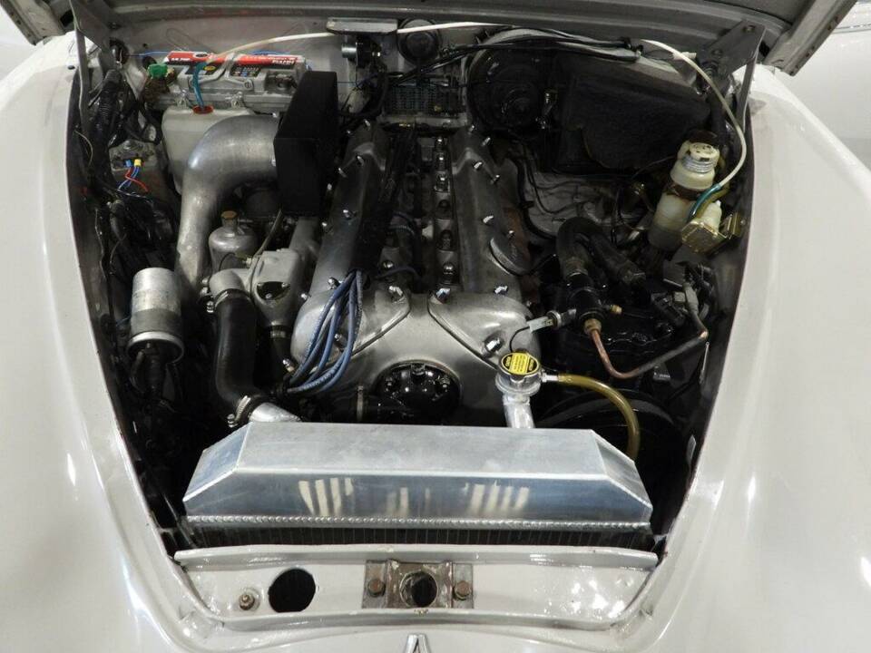 Immagine 12/15 di Jaguar S-Type 3.4 (1967)