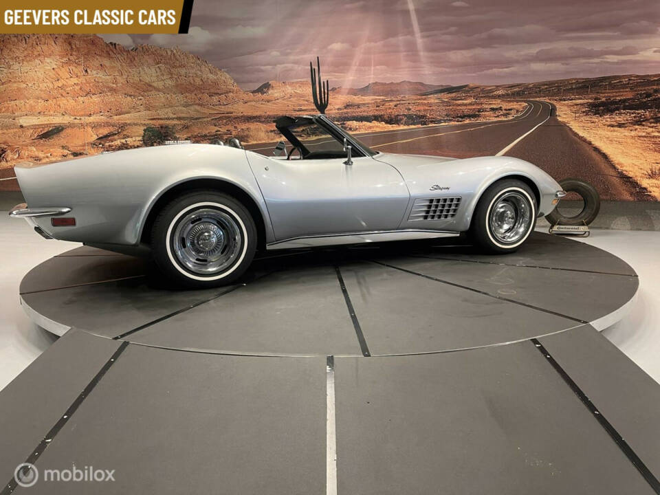 Image 13/50 of Chevrolet Corvette Stingray (1970)