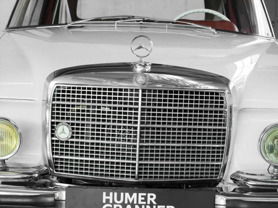 Image 49/50 of Mercedes-Benz 280 SE 3,5 (1969)