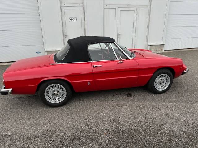 Bild 2/14 von Alfa Romeo 1600 Spider (1978)