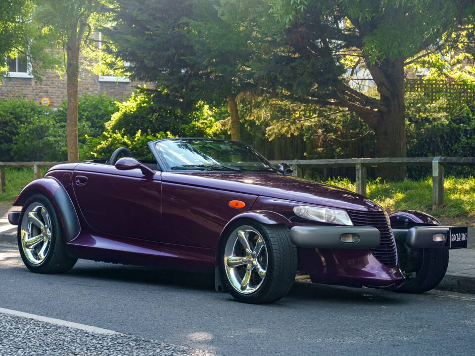Image 2/29 of Plymouth Prowler (1999)