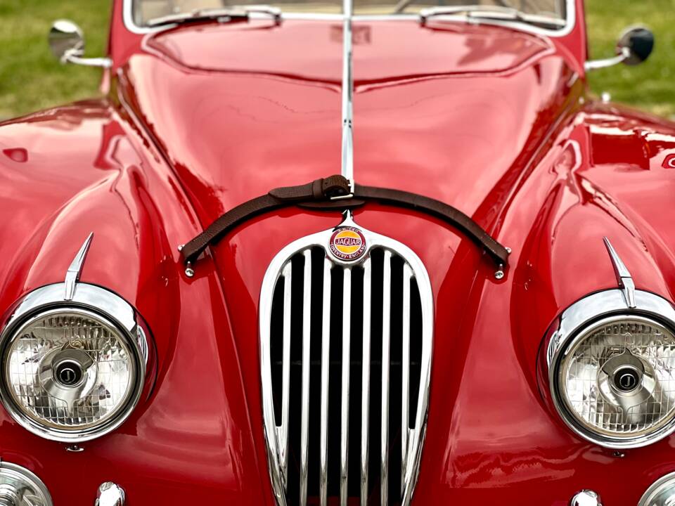 Immagine 4/11 di Jaguar XK 140 SE DHC (1957)