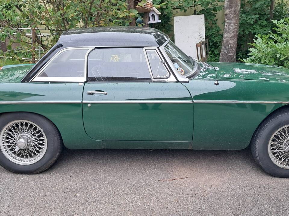 Imagen 5/8 de MG MGC (1968)
