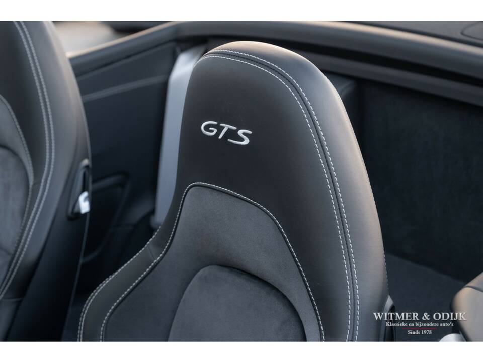 Image 32/38 of Porsche 911 Carrera GTS (2017)