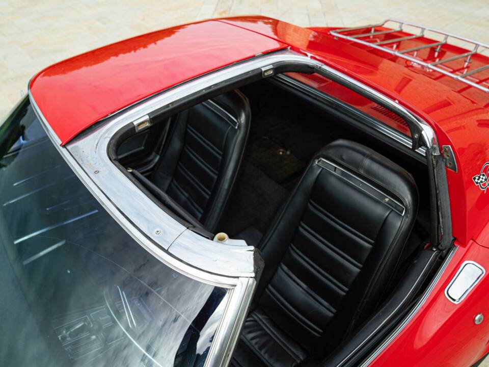 Image 12/50 of Chevrolet Corvette Stingray (1972)