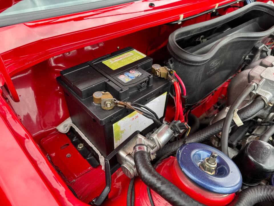 Image 38/49 of Ford Escort XR3i (1990)