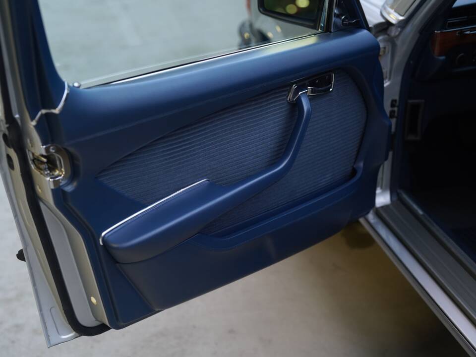 Bild 17/95 von Mercedes-Benz 450 SEL 6,9 (1976)