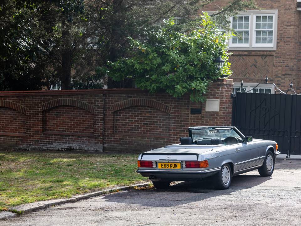 Bild 8/36 von Mercedes-Benz 420 SL (1987)