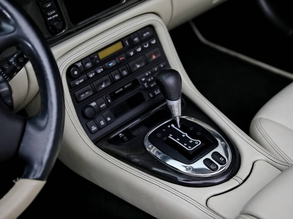 Bild 8/15 von Jaguar XKR (2005)