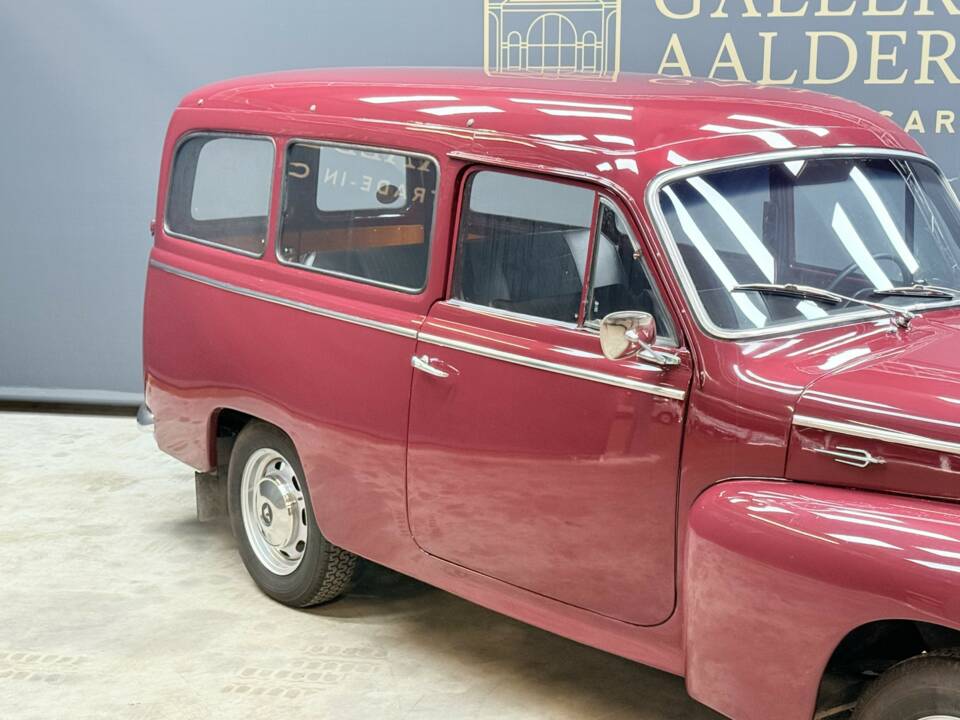 Image 26/50 of Volvo P 210 Duett (1962)